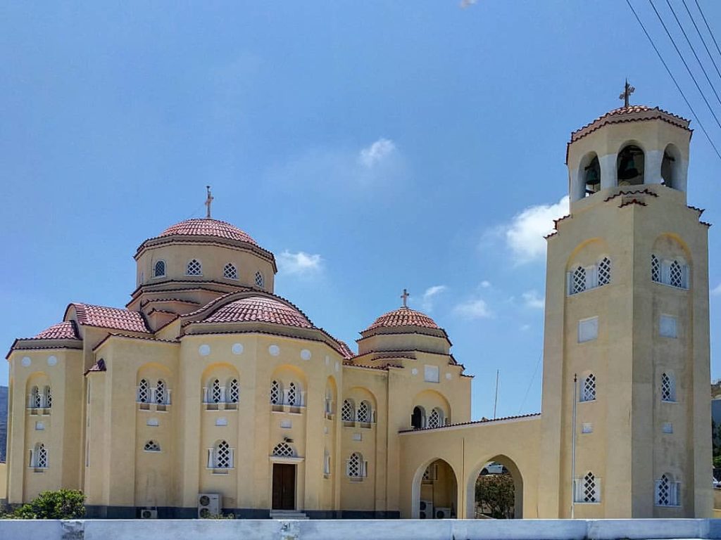 églises de santorin